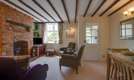 2 Bed in Castle Acre 8
