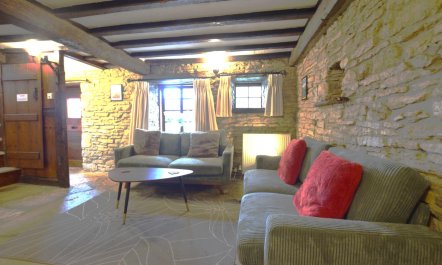 2 Bed in Swanage 1