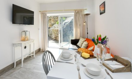 1 Bed in Llanbedrog 5