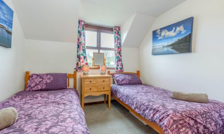 2 Bed in Whitby 7