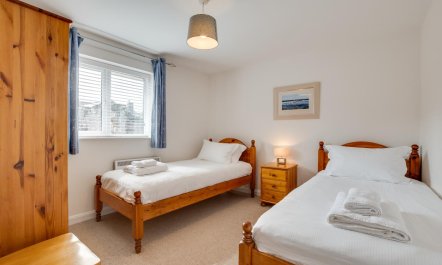 2 Bed in Seahouses 8