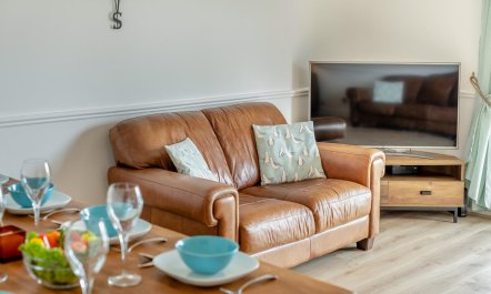 4 Bed in Torquay 8