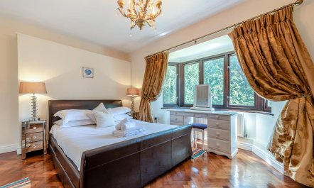 3 Bed in Langland 3