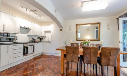 3 Bed in Langland 3