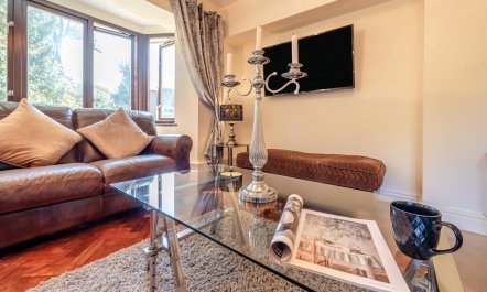 3 Bed in Langland 8
