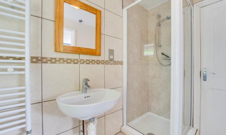 1 Bed in Bishopston 7