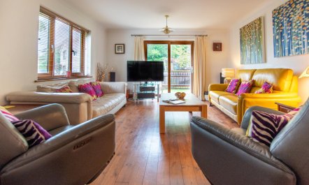 4 Bed in Tresaith 5