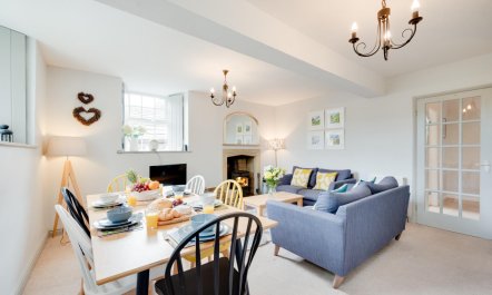 4 Bed in Bainbridge 3