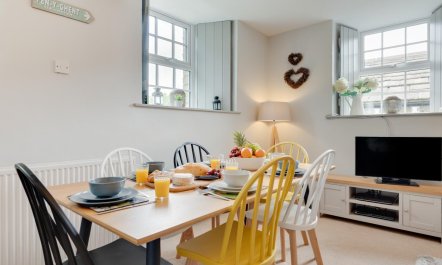 4 Bed in Bainbridge 5