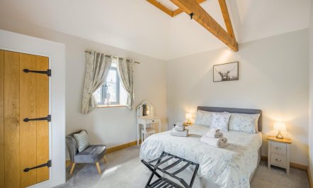 2 Bed in Surlingham 8