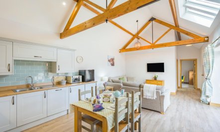 2 Bed in Surlingham