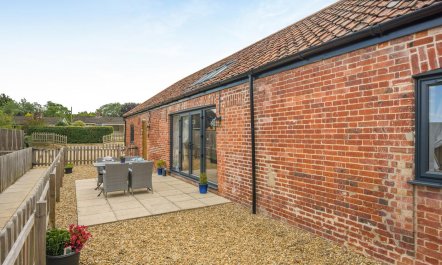 2 Bed in Surlingham 4