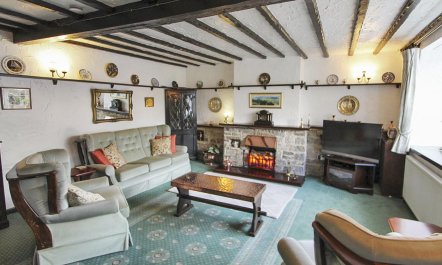 2 Bed in Castleton 2