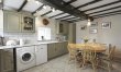 2 Bed in Castleton 0