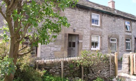 2 Bed in Bakewell 1