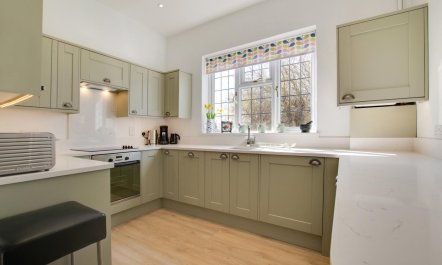 2 Bed in Swanage 3