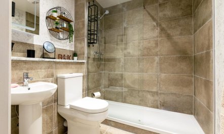 2 Bed in Whitby 8