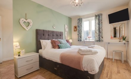 2 Bed in Whitby 4