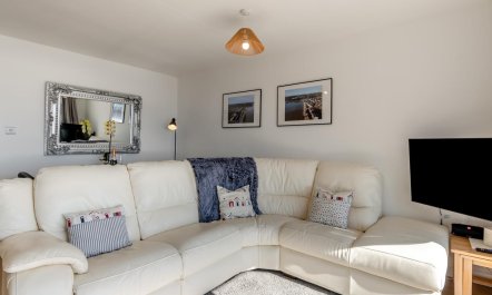 1 Bed in Saundersfoot 6