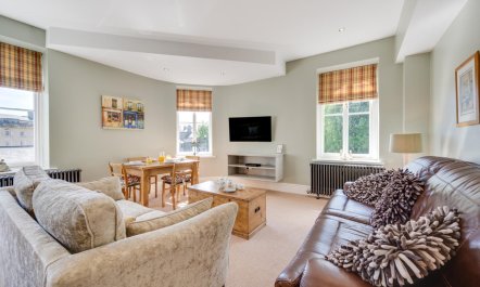 2 Bed in Buxton 1