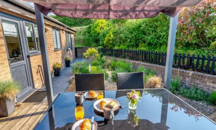 2 Bed in Wortwell 4