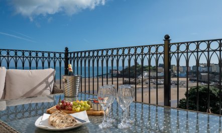 5 Bed in Tenby 1