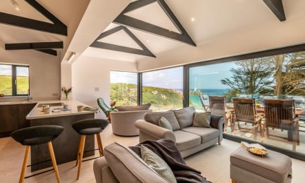 4 Bed in St. Levan 2