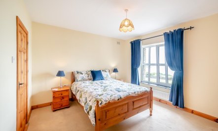 2 Bed in Ballydehob 9