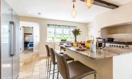5 Bed in Montgomery 7