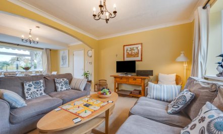4 Bed in Waxham 1