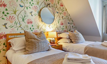 2 Bed in Whitby 4
