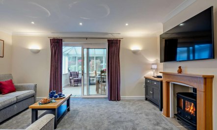 2 Bed in Overstrand 4