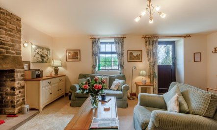 1 Bed in Ashford-in-the-Water 7