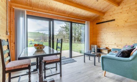 1 Bed in Devils Bridge 1