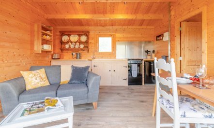 1 Bed in Devils Bridge 9