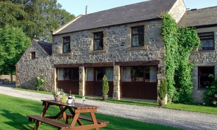 2 Bed in Ashford-in-the-Water 1