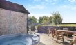 4 Bed in Peak Forest 1
