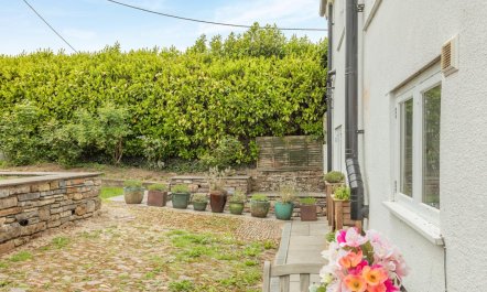 1 Bed in Oakford 7