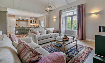 2 Bed in Par 6