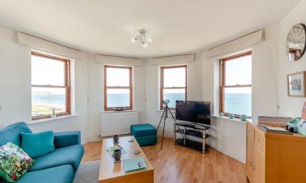 2 Bed in Whitby 4