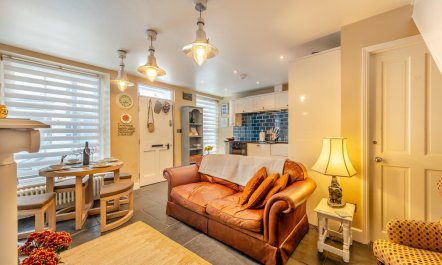 3 Bed in Aberdovey