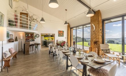 6 Bed in Chedington 6