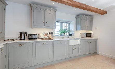 2 Bed in Gastard 6