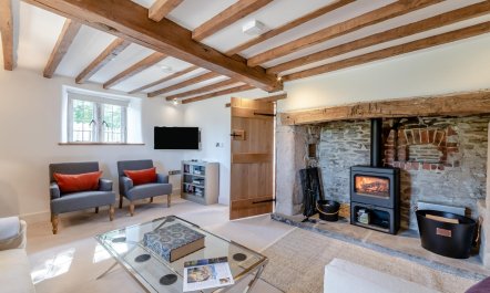 2 Bed in Gastard 1