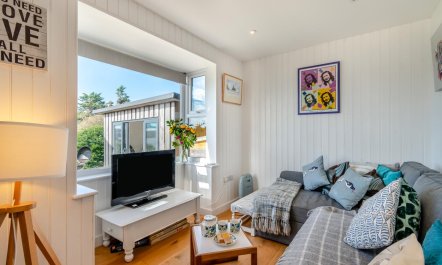 2 Bed in Wisemans Bridge 1