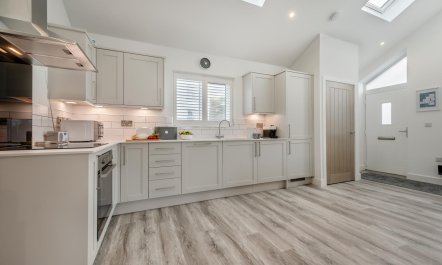 2 Bed in Porthleven 4