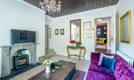 5 Bed in Llanbedr 6