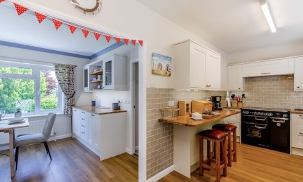 3 Bed in Dartmouth 6
