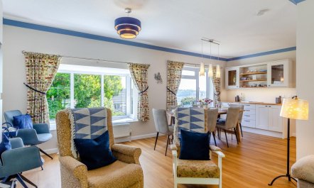 3 Bed in Dartmouth 7