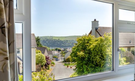 3 Bed in Dartmouth 1